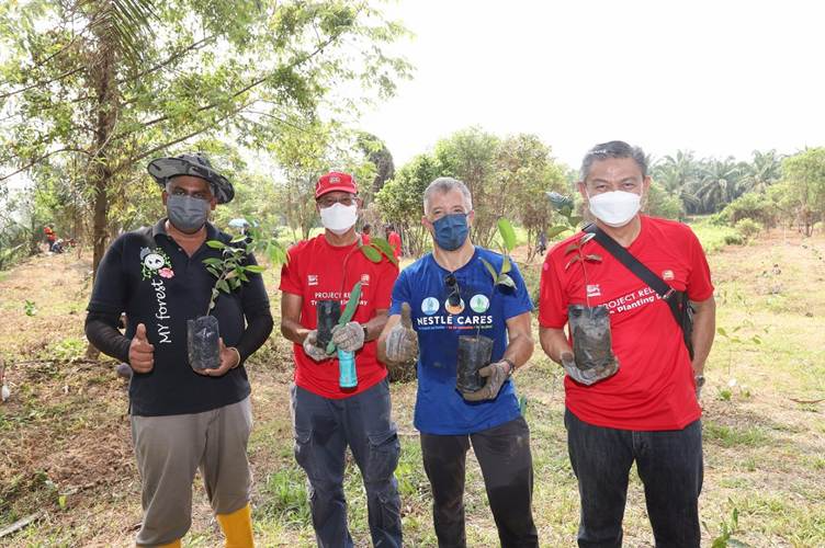 Nestlé Malaysia and Sime Darby Plantation Commence Reforestation Collaboration under Project RELeaf